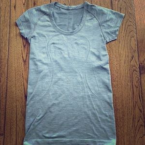 Lululemon Swiftly Tech Short Sleeve Crew top